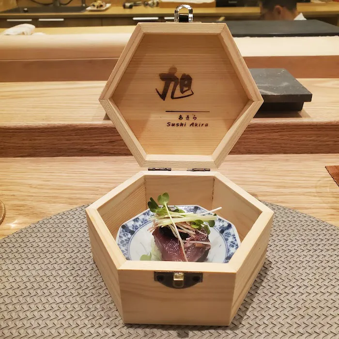Sushi Akira Picture 4