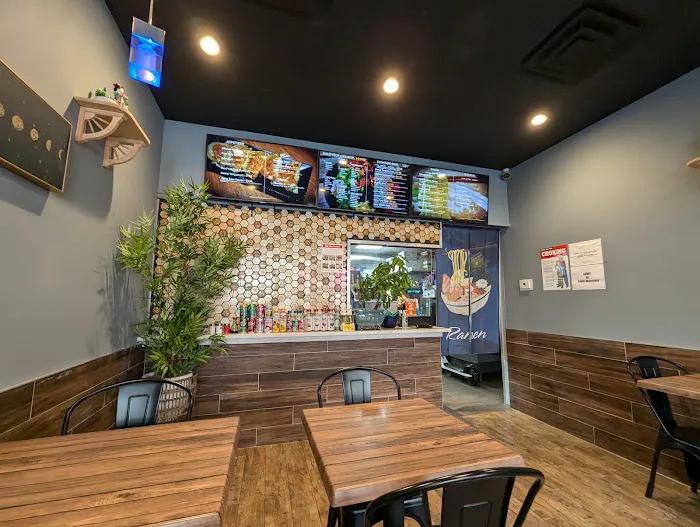Sukiya Ramen & Poke Picture 3