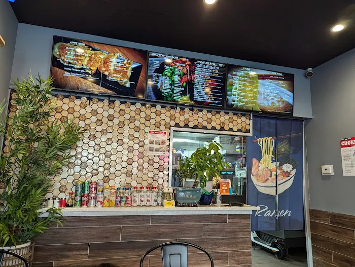 Sukiya Ramen & Poke Picture 7