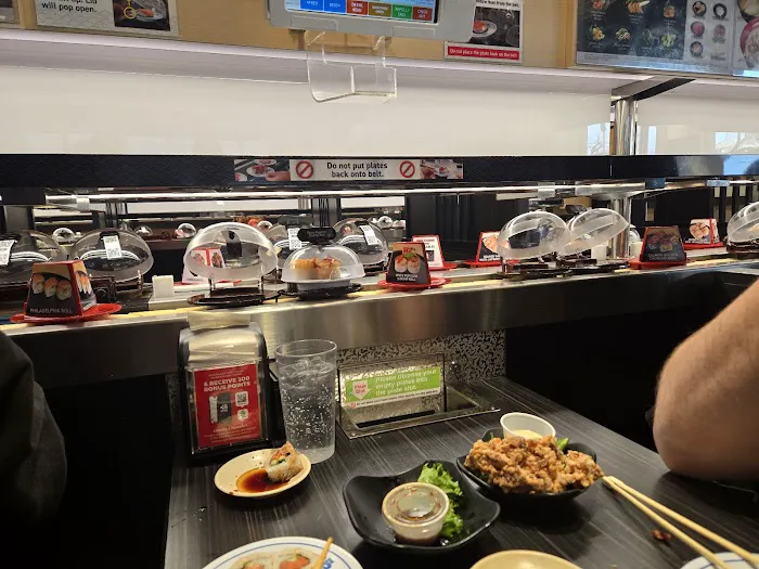 Kura Revolving Sushi Bar Picture 1
