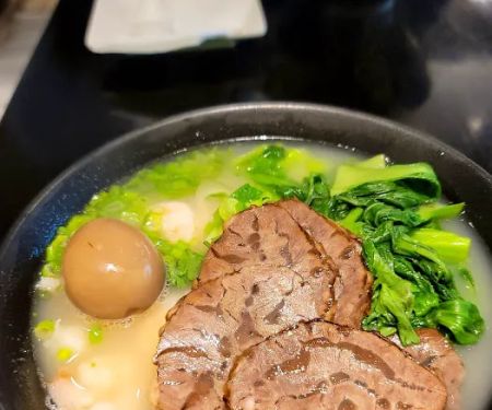 Ramen Totem