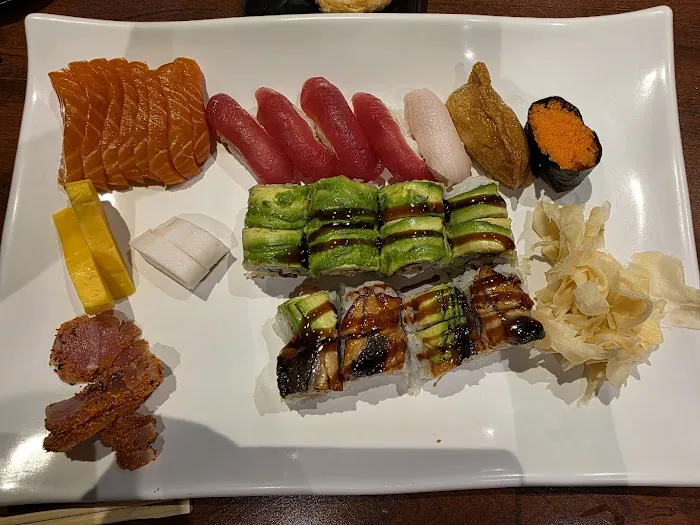 Sushi Palace Picture 1