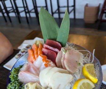 Xaga Sushi & Asian Fusion