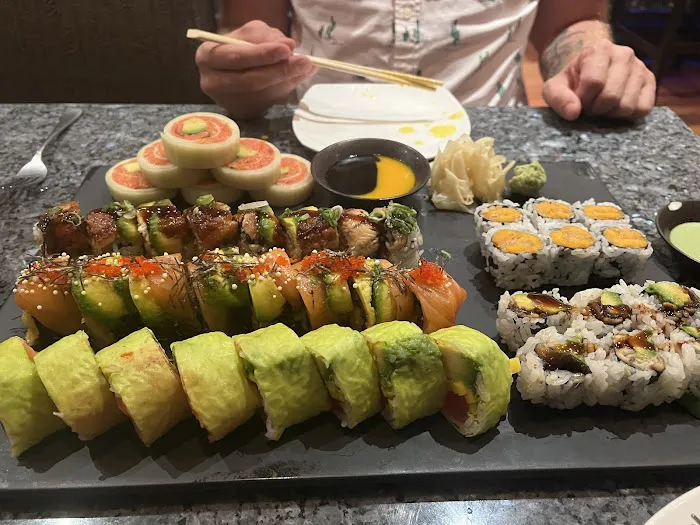 6 Elements Sushi-Asian Cuisine & Bar Picture 5