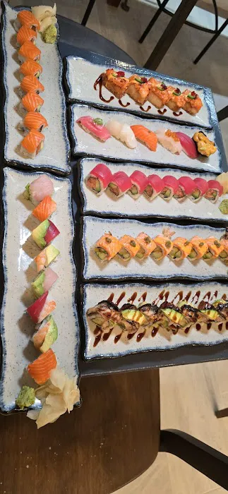 Mangetsu Sushi Picture 1