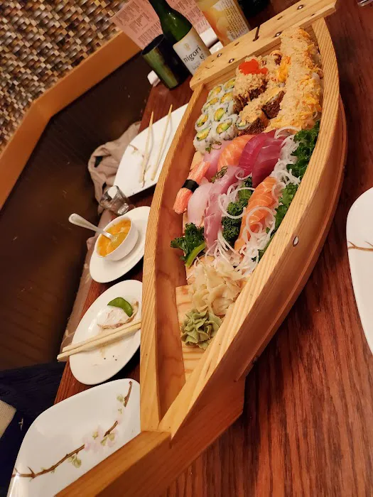 Tai Show Sushi Picture 5