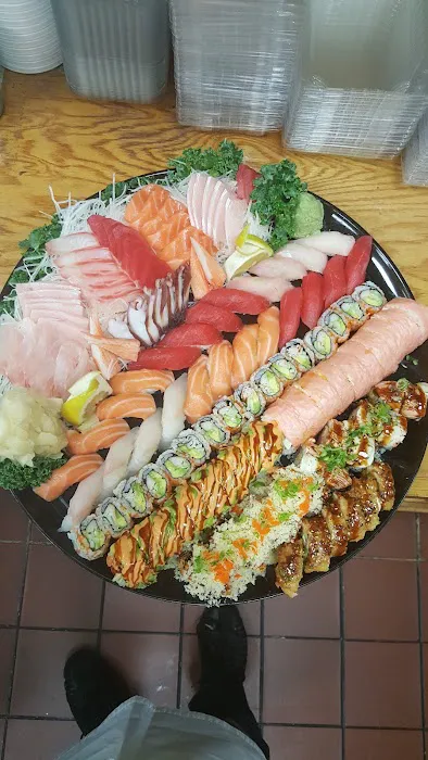 Marathon Sushi Picture 3