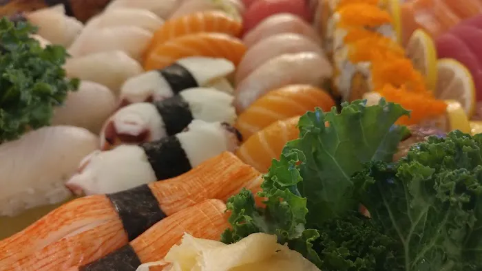 Marathon Sushi Picture 4