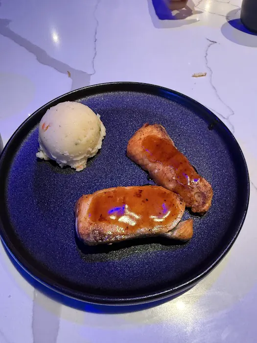 Otter Fine Sushi & Beyond Picture 7