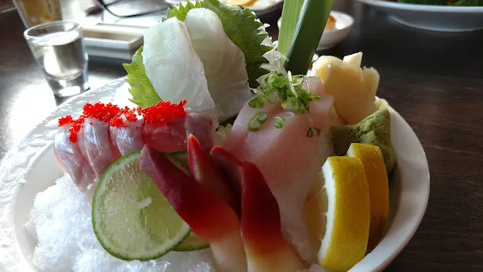 Fancy Lee Asian Bistro 'n' Sushi Picture 2
