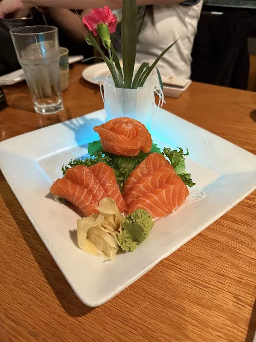 Akebono Fusion Sushi Picture 1