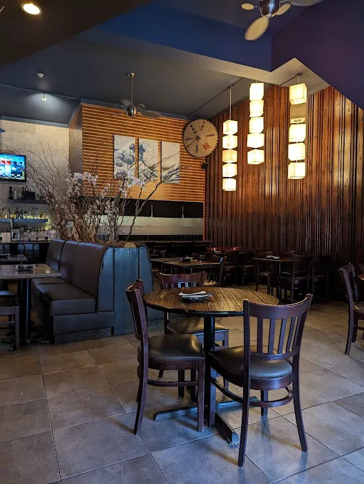 Raku Izakaya Picture 1