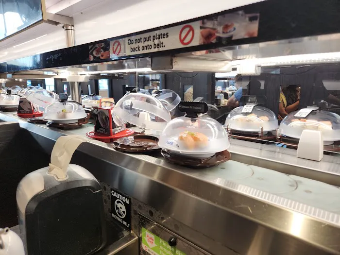 Kura Revolving Sushi Bar Picture 6