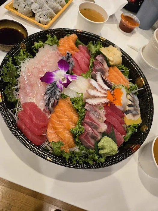 haruhana sushi 스시 (Take Out Sushi, Sashimi, Rolls) Palisades Park, NJ Picture 3