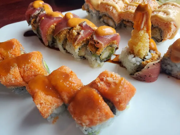 Takumi Sushi Hibachi & Lounge Picture 4