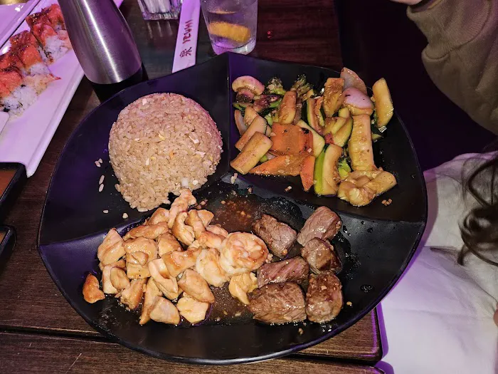 Izumi Sushi & Hibachi Picture 1