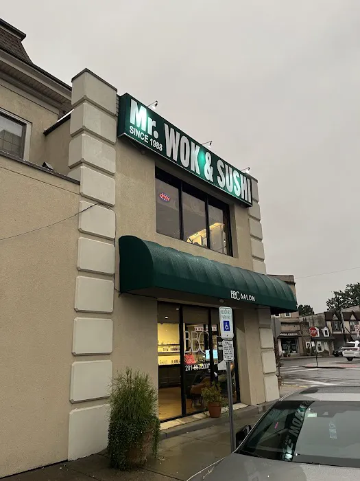 Mr. Wok & Sushi Picture 3