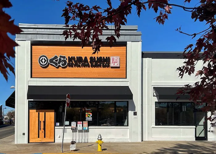 Kura Sushi Revolving Sushi Bar Picture 2