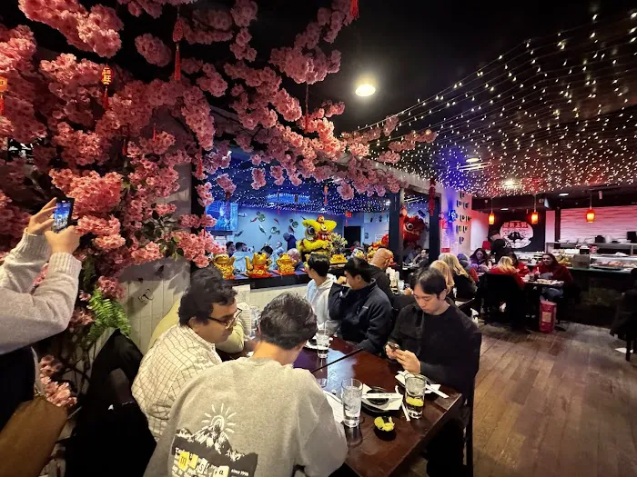 Kira Sushi Picture 3