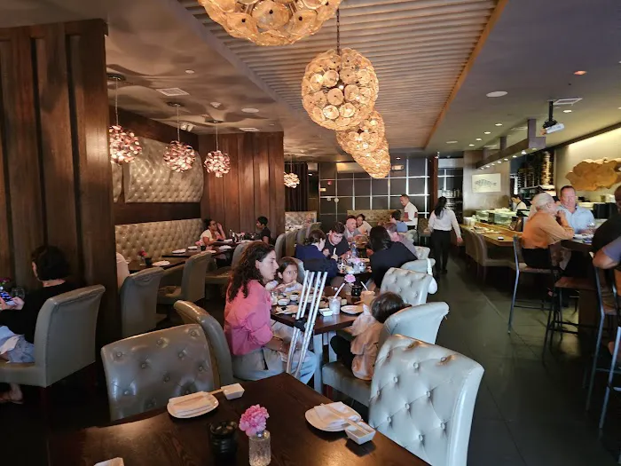 KUMO Sushi Lounge Picture 5