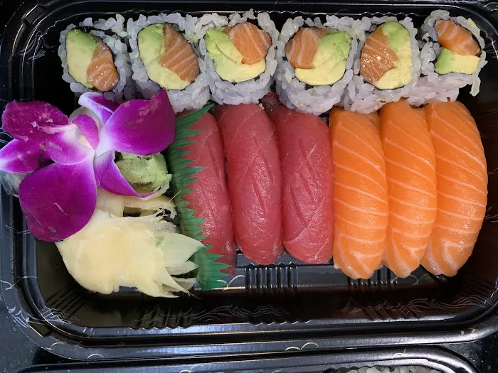 Oishi Sushi 223 boulevard Picture 5