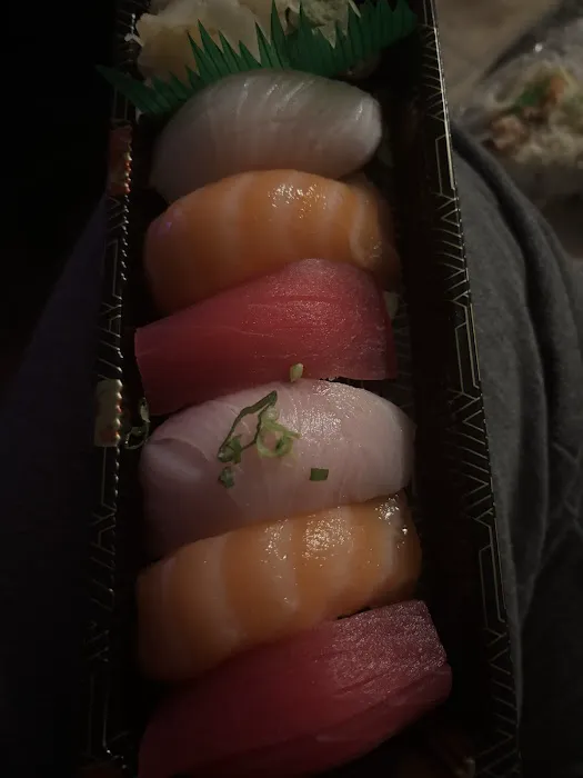Maguro Sushi House Picture 2