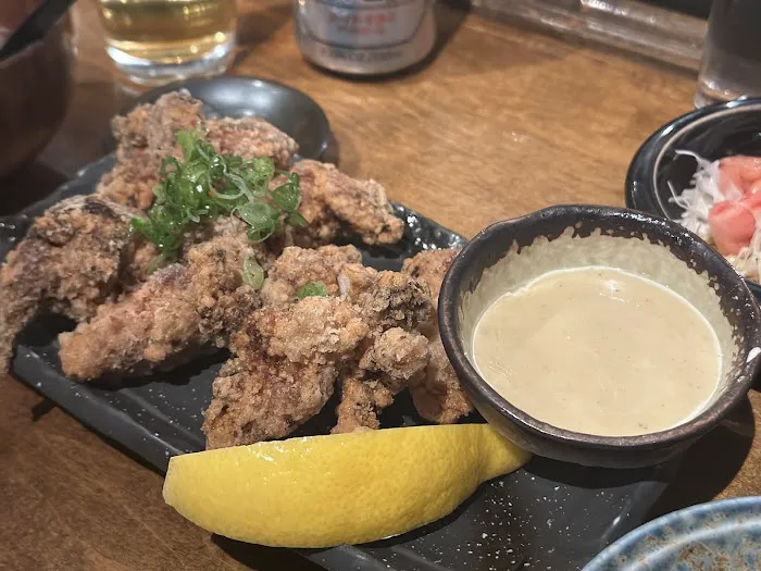OKINAMI SUSHI BAR Picture 9
