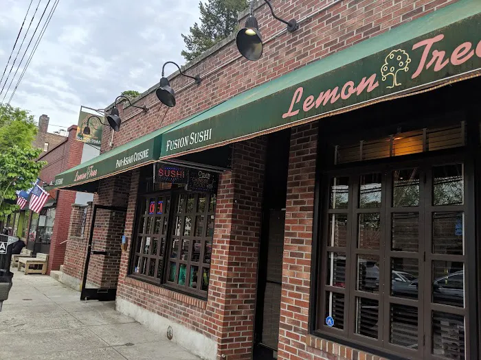 Lemon Tree Asian Cuisine Picture 1