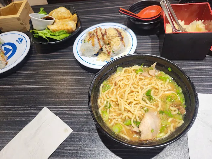 Kura Revolving Sushi Bar Picture 7