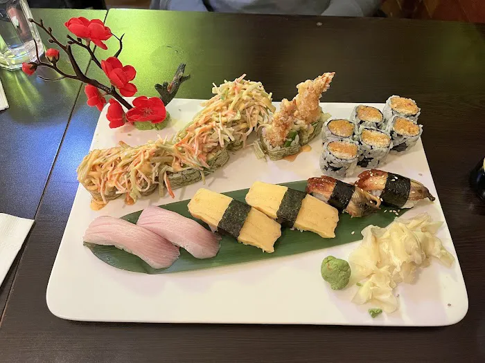 Mount Sinai Sushi Picture 3