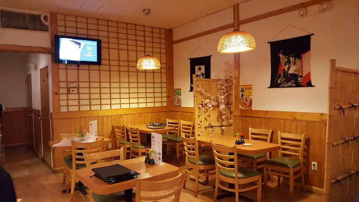 Hoshitori Sushi & Ramen Picture 1