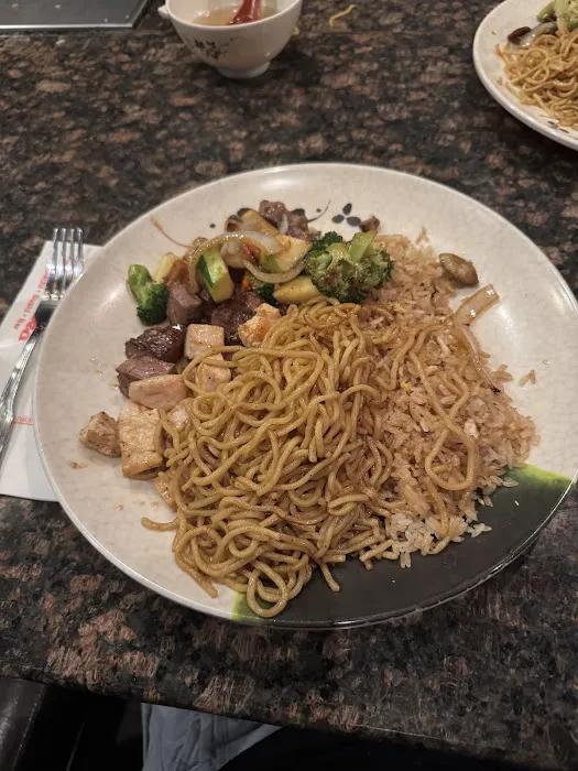 Nikko Hibachi Sushi & Lounge Picture 4