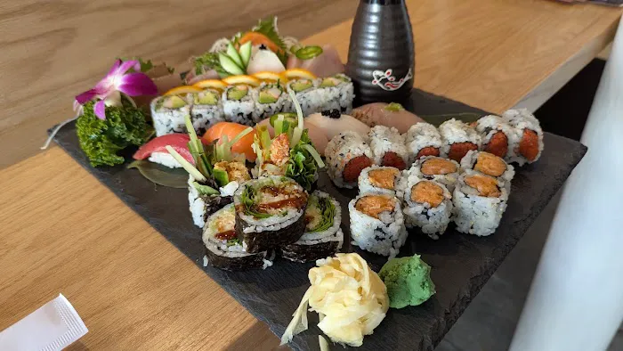 Momoya Sushi Hibachi Picture 4