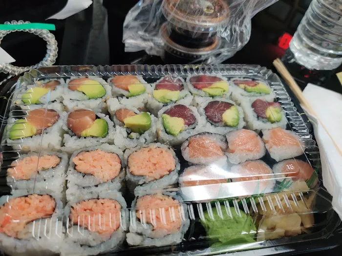 Yuki sushi restaurant Picture 4