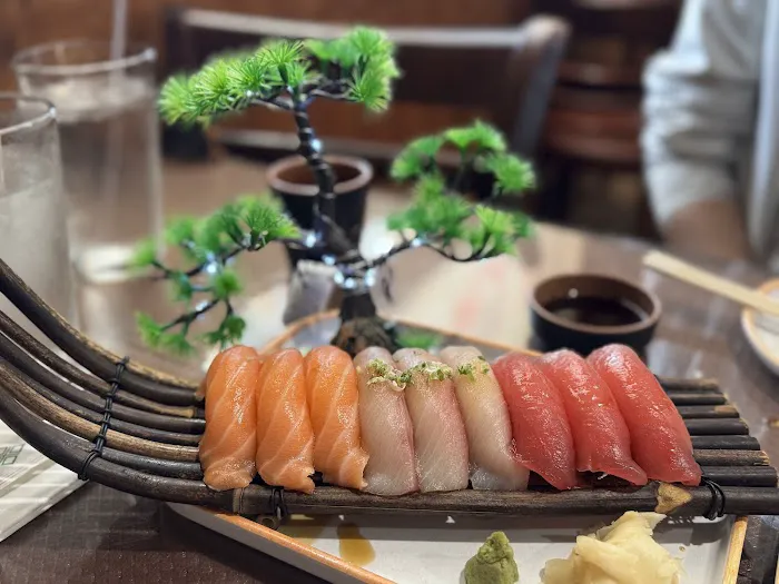 Ho-Ho-Kus Sushi Cafe Picture 5