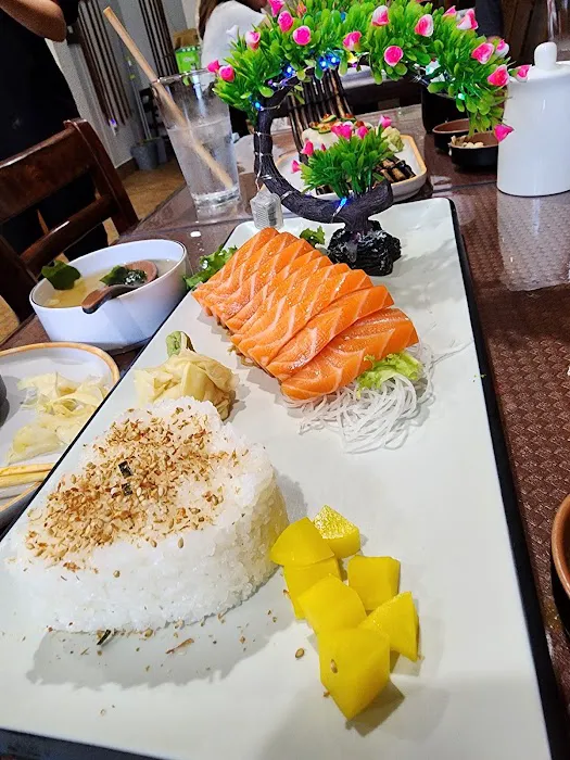 Ho-Ho-Kus Sushi Cafe Picture 7