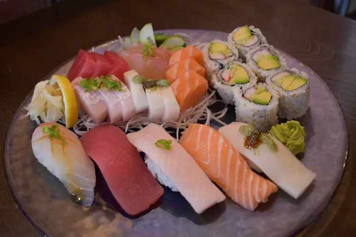 No. 1 Sushi Picture 1