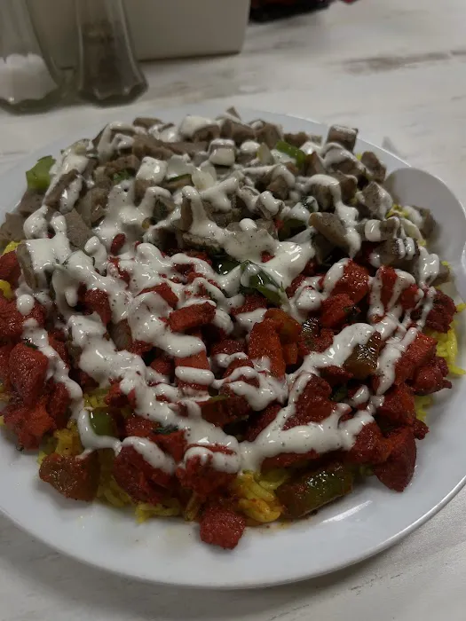 Avocado Eatery, Sushi And Gyro House(HALAL) Picture 7