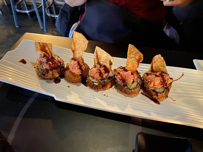 Sushi Lounge Picture 3