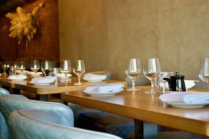 MIKU Sushi Bar and Restaurant Picture 2