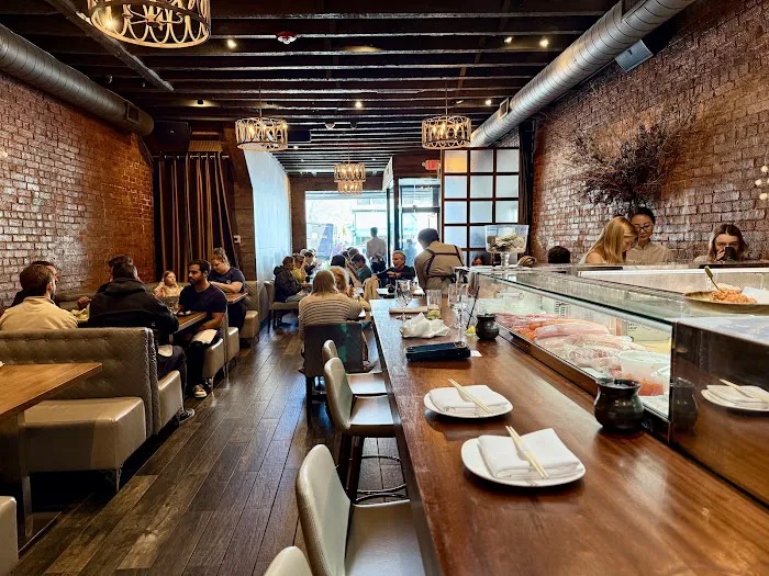 MIKU Sushi Bar and Restaurant Picture 5