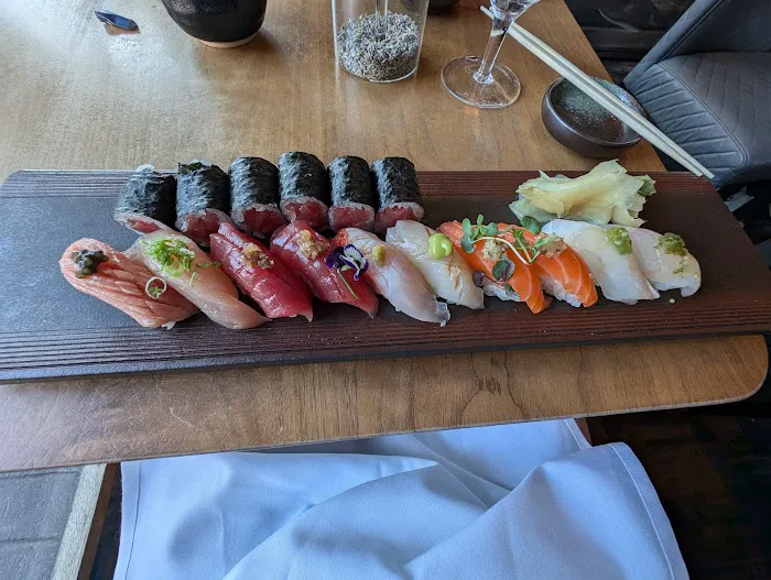 MIKU Sushi Bar and Restaurant Picture 4
