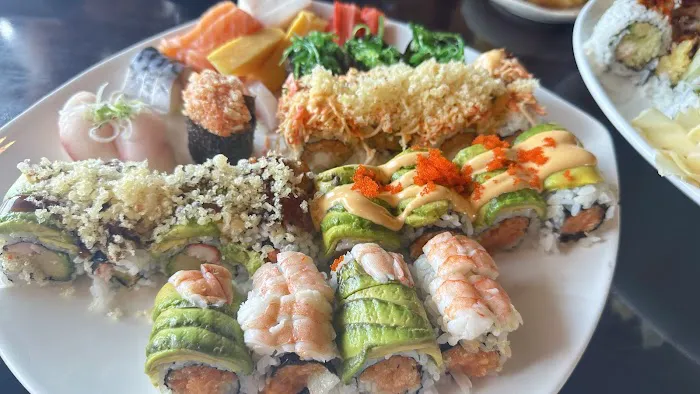 East Gate Chinese and Japanese Restaurant Picture 7