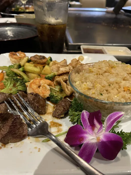 Kumo Sushi and Lounge New City Picture 4