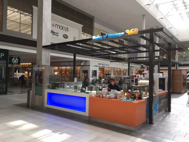 Poke n' Ramen 360 Picture 2