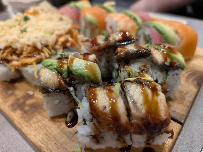 SUSHI BLOSSOM Picture 4