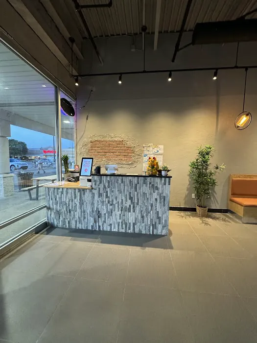 POKESTOP SUSHI & HIBACHI Picture 5