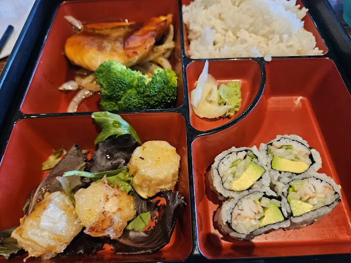 POKESTOP SUSHI & HIBACHI Picture 8