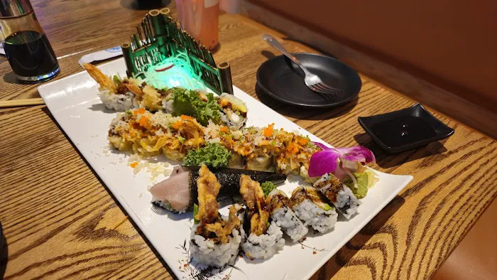 POKESTOP SUSHI & HIBACHI Picture 9