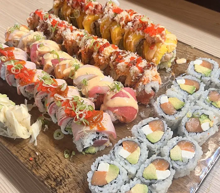 Dami Sushi Picture 5